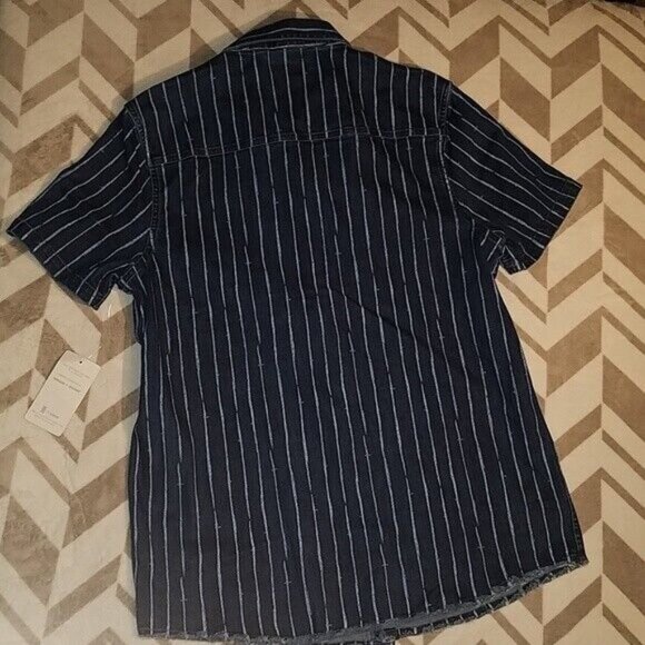NWT Threads 4 Thought Button Down Shirt Blue Denim Pinstripe XL - Picture 2 of 6